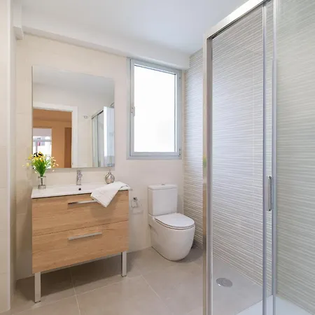 Apartman Loft - Side Sea Views - Aircon & Wifi