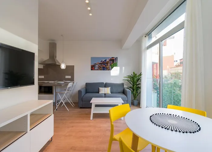 Apartamento Loft - Side Sea Views - Aircon & Wifi